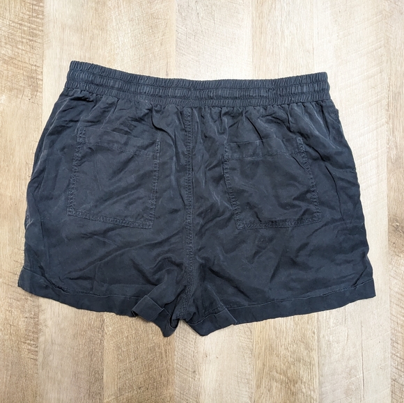 Universal Thread Charcoal Gray Lyocell High Rise Shorts Elastic Stretch Waist - Picture 4 of 7